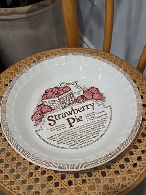 Vintage Royal Ch8na Jeannett Strawberry Pie Ceramic Plate